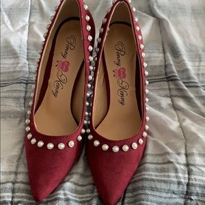 Brand new maroon heels
